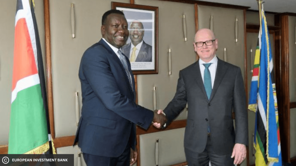 EIB and Kenya President signing agreement