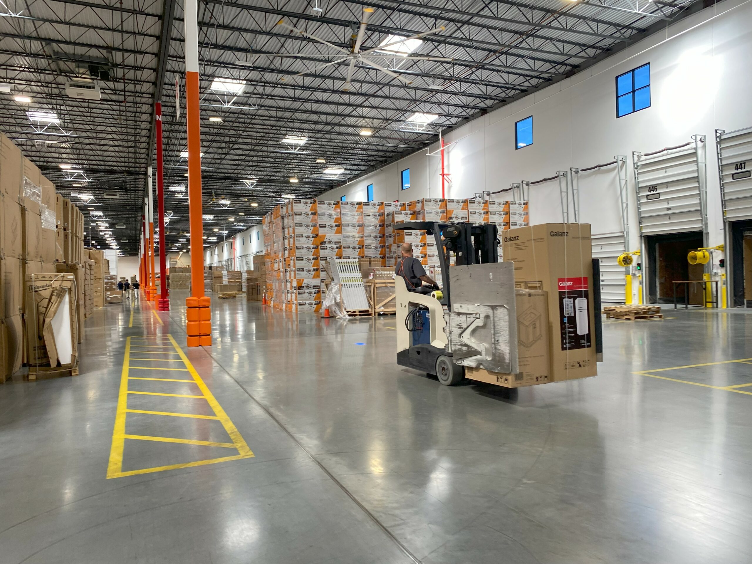 Hydrogen fuel cell at work at a Home Depot e-Commerce facility that operates 2 x 10 hour shifts