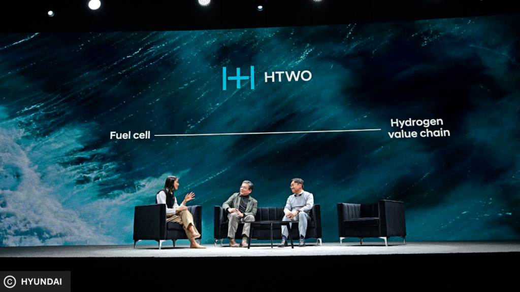 Jay Chang and Chang Hwan Kim present hydrogen energy solutions of Hyundai Motor at CES 2024.